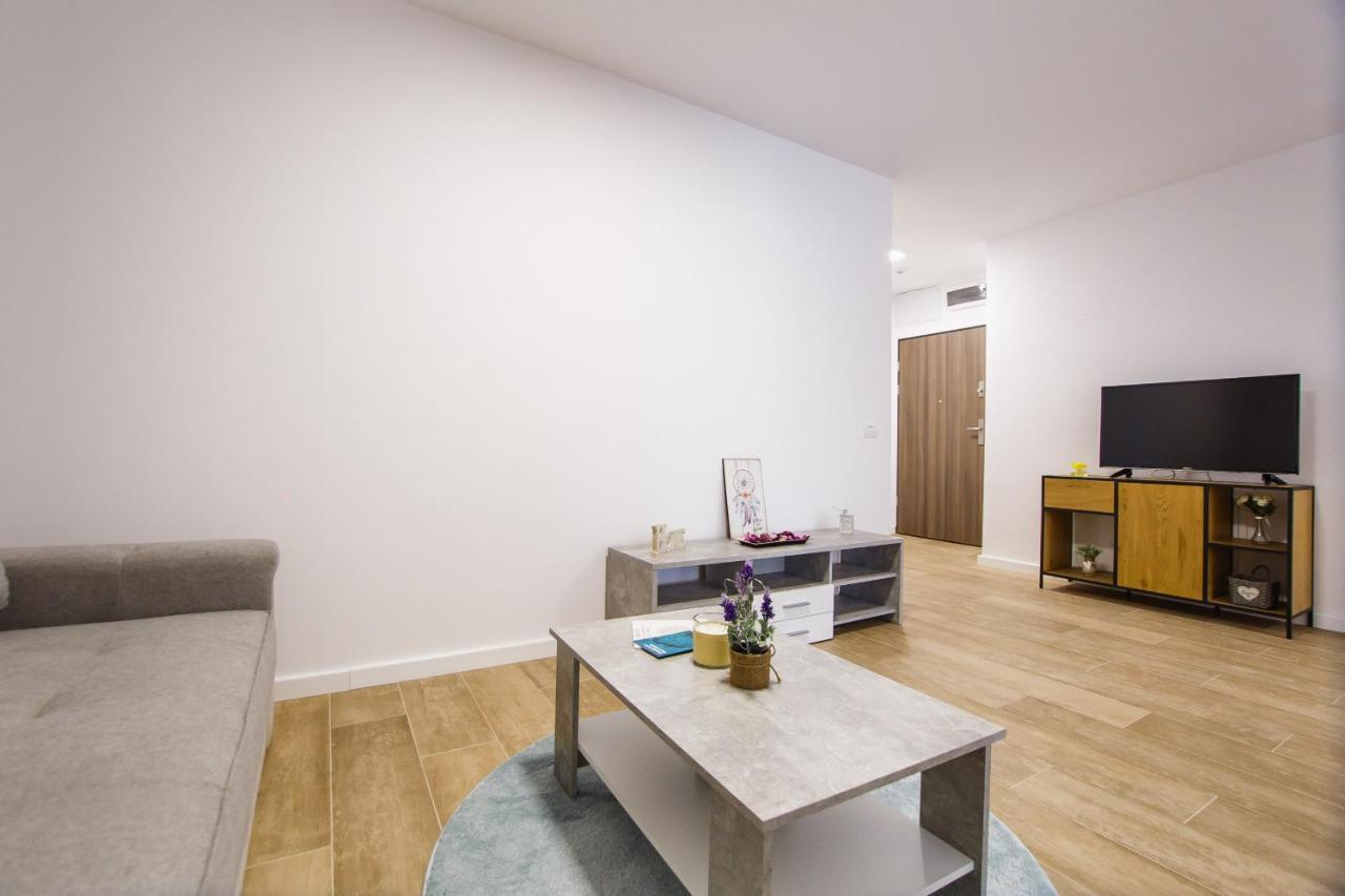 Lovely Home At West Residence Oradea Zewnętrze zdjęcie