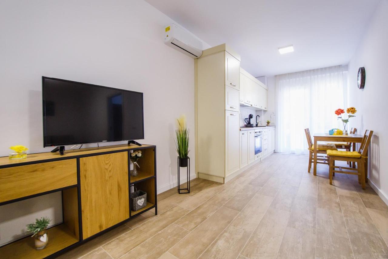 Lovely Home At West Residence Oradea Zewnętrze zdjęcie