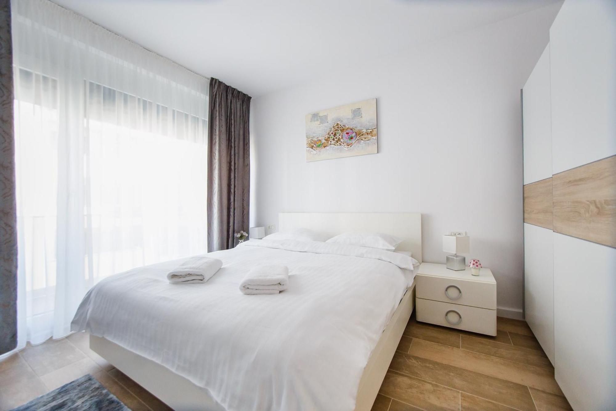 Lovely Home At West Residence Oradea Zewnętrze zdjęcie