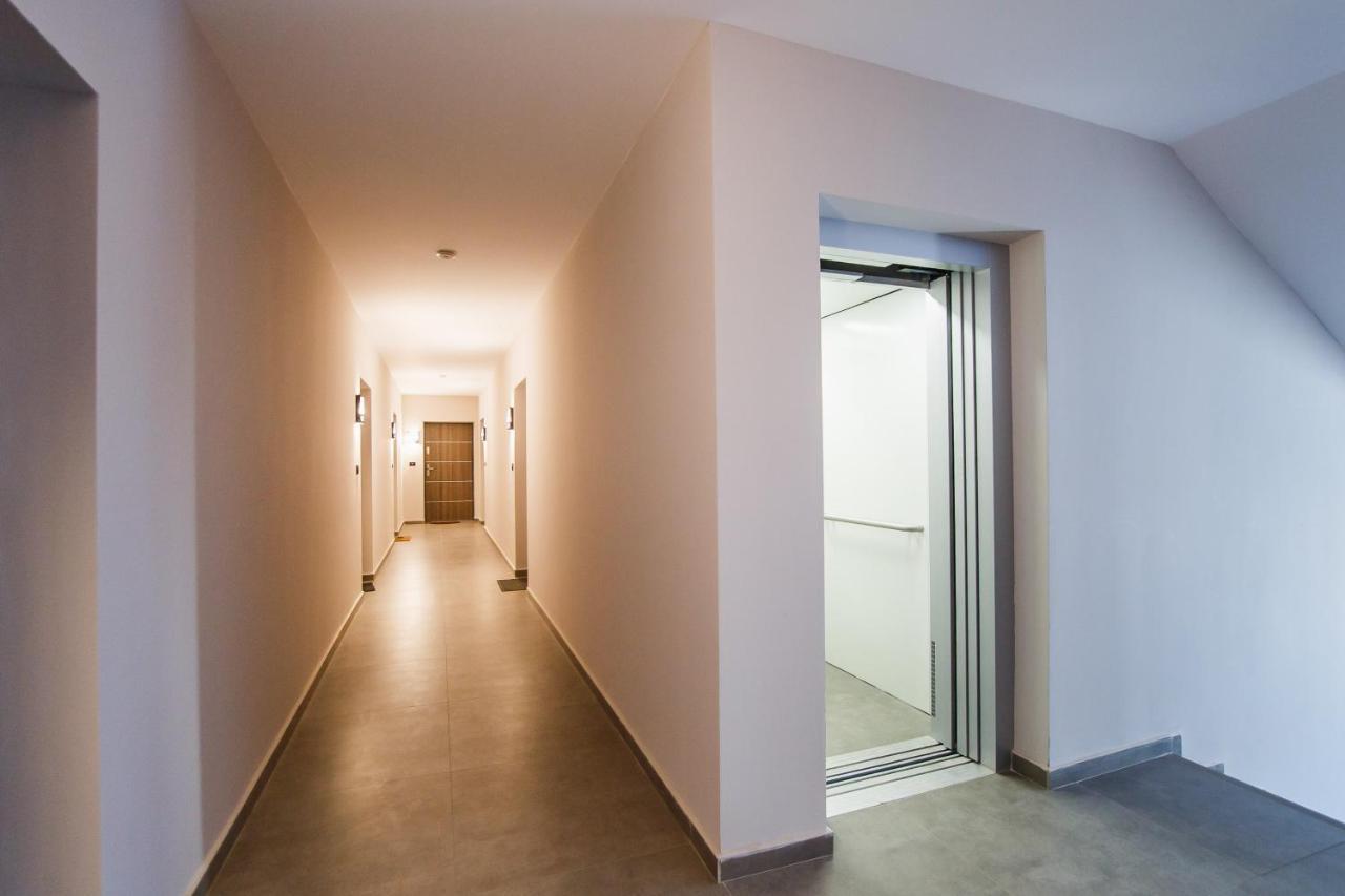 Lovely Home At West Residence Oradea Zewnętrze zdjęcie